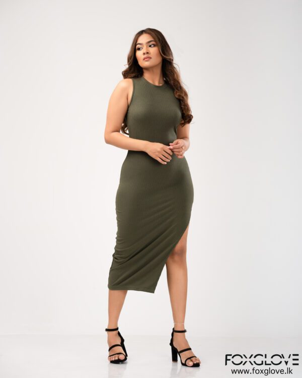 SIDE OPEN RIBBED MIDI DRESS