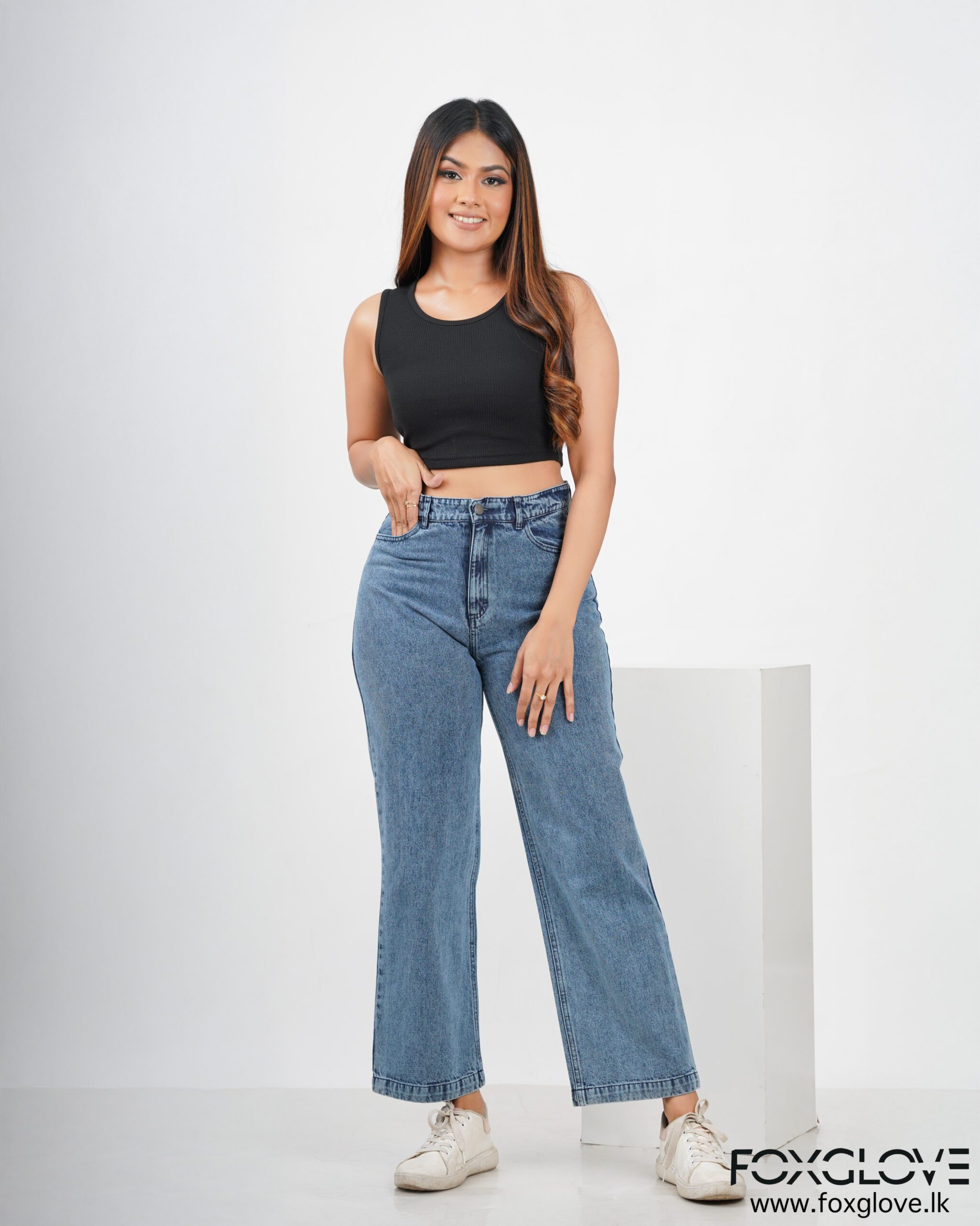 MID BLUE ACID WASH HIGH WAIST MOM JEAN