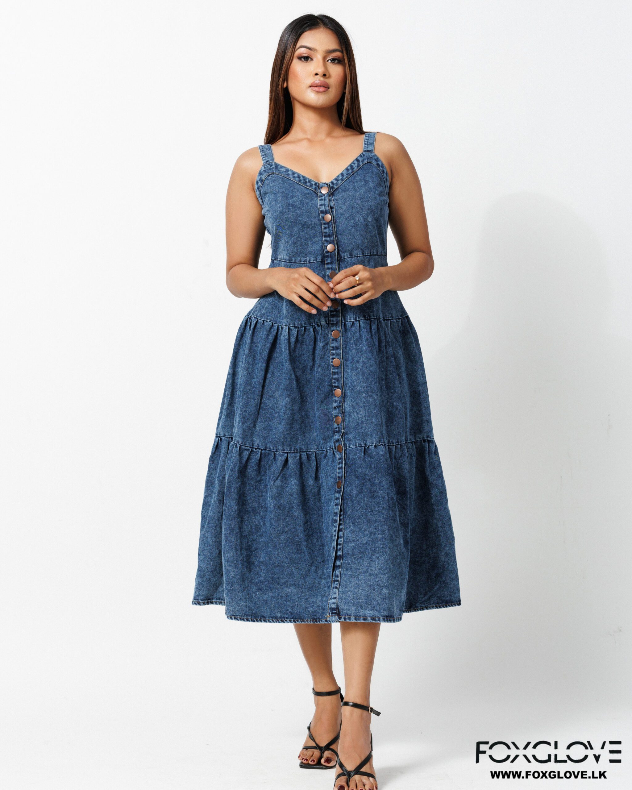 BUTTON DOWN SLEEVELESS TIERED DENIM DRESS