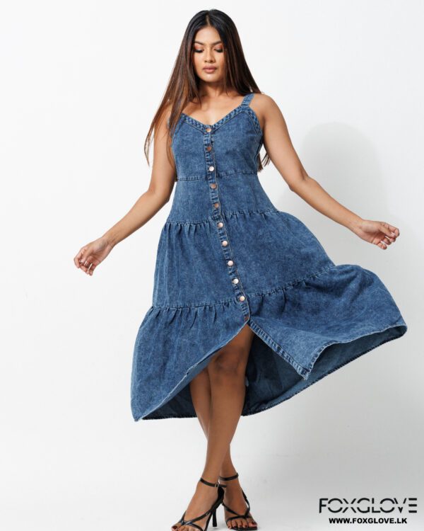 BUTTON DOWN SLEEVELESS TIERED DENIM DRESS - Image 2