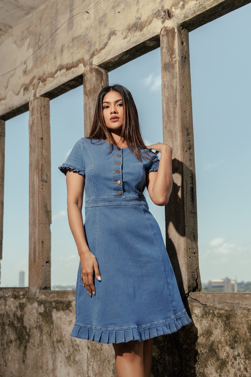 PLEATED HEM DETAILED DENIM DRESS - Image 3