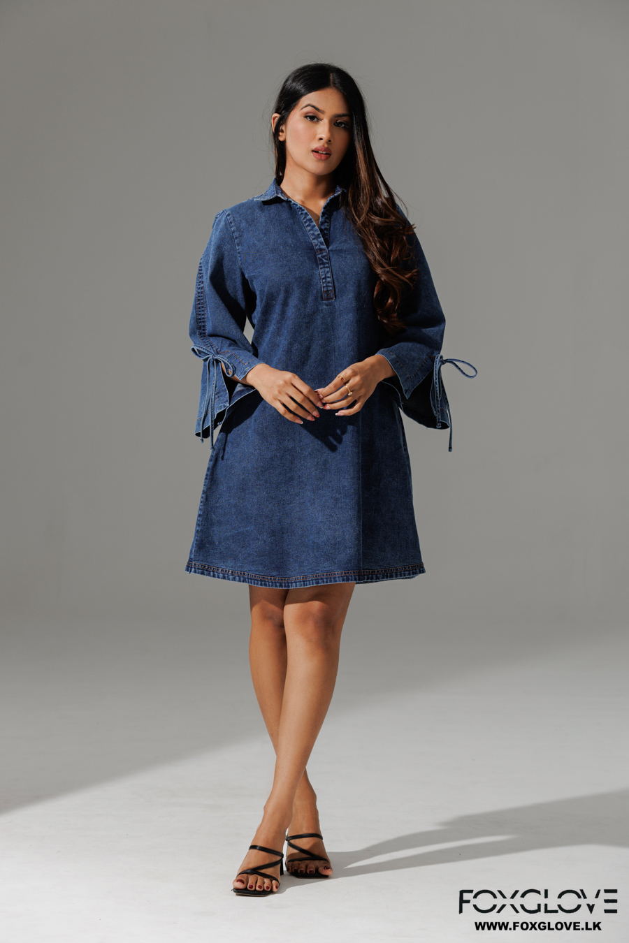 HORIZON DARK WASH DENIM SHORT DRESS