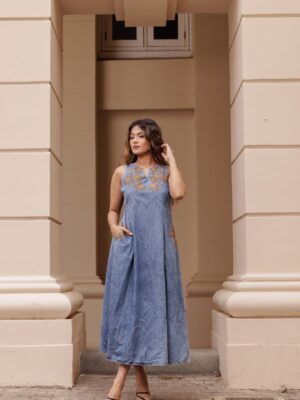BOAT NECK CHAMBRAY EMBROIDERY DRESS